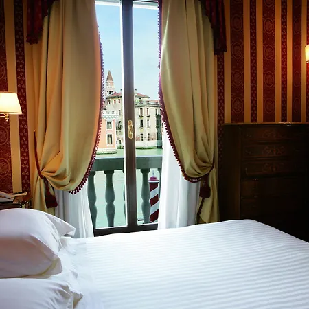 シーナ パラッツォ サンタンジェロ