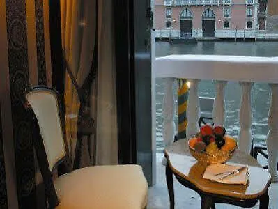Ξενοδοχείο Sina Palazzo Sant'angelo 4*