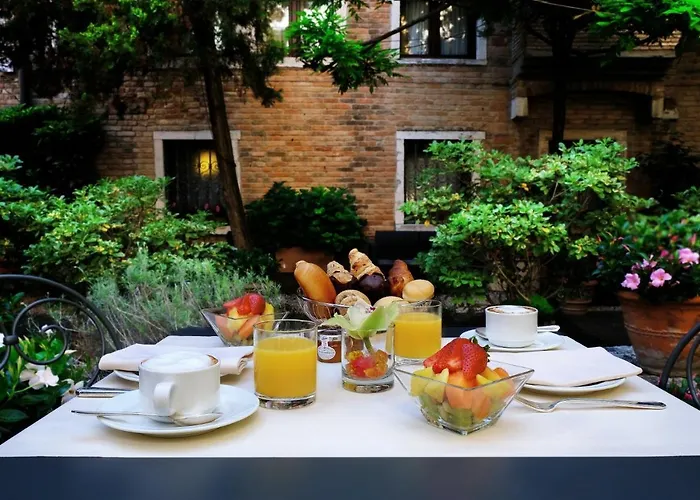 ホテル シーナ パラッツォ サンタンジェロ 4*