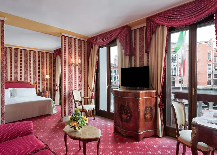 シーナ パラッツォ サンタンジェロ ホテル 4*