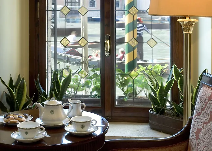 シーナ パラッツォ サンタンジェロ