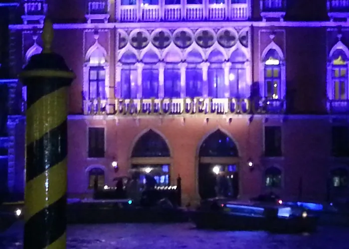 ホテル シーナ パラッツォ サンタンジェロ 4*