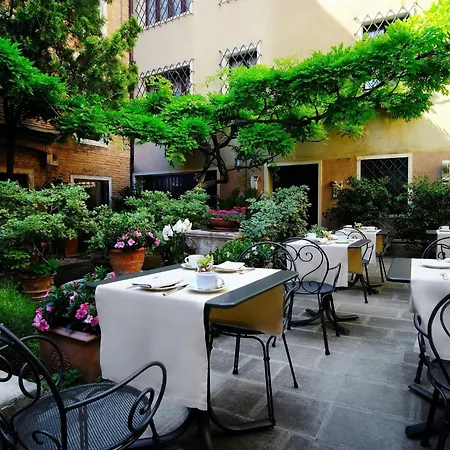 Hotel Sina Palazzo Sant'angelo 4*