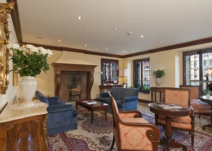 فندق سينا بالازو سانت أنغلو 4*